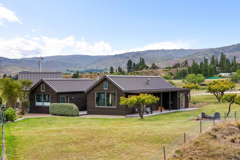 112 Hall Road, Cromwell, Central Otago, Otago - Carousel 1