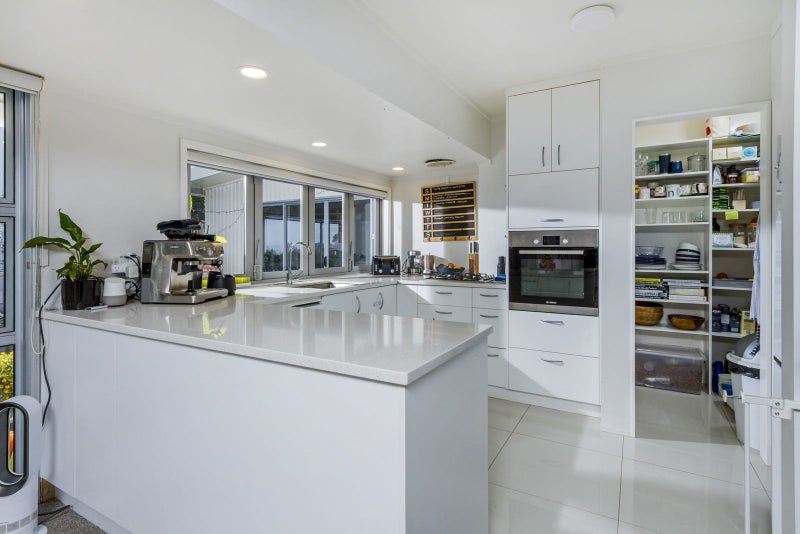 89 Churchill Road, Murrays Bay, Auckland - Carousel 2