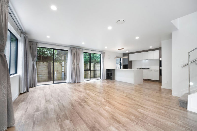 35B Park Road, Glenfield, Auckland - Carousel 2