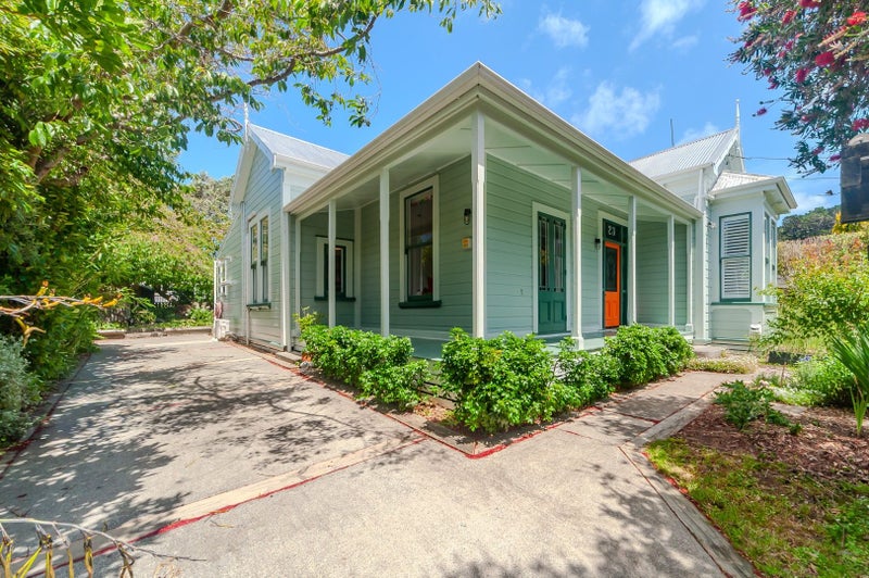 23 Palm Grove, Berhampore, Wellington - Carousel 1