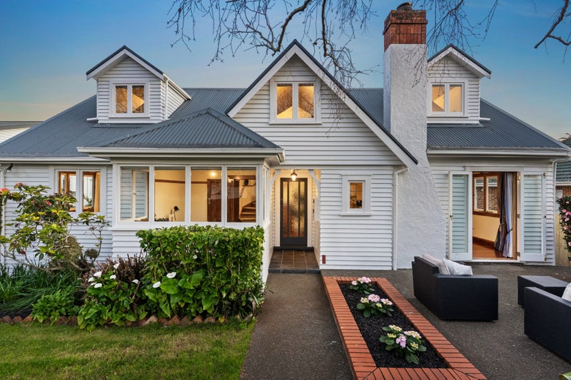 22 Fairholme Avenue, Epsom, Auckland - Carousel 1