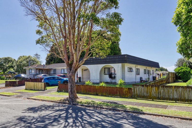 25 Dewhurst Place, Favona, Manukau City, Auckland - Carousel 2