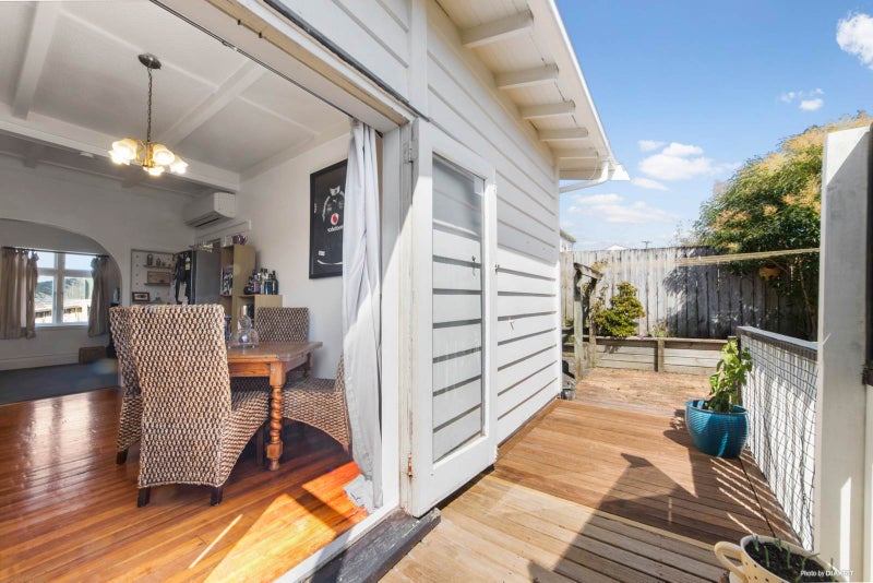 1/55 Chislehurst Street, Henderson, Auckland - Carousel 1