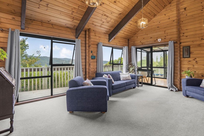 61 Harbour View Road, Harbour View, Lower Hutt - Carousel 2