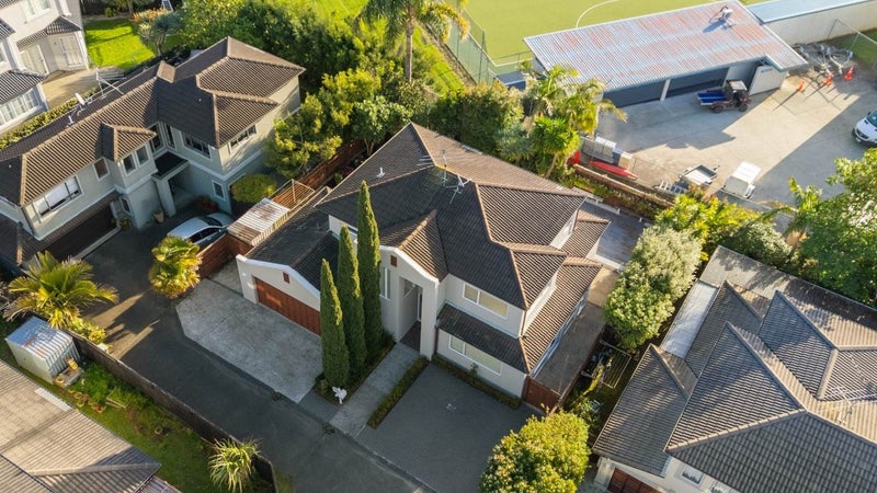 57 Crossfield Road, Glendowie, Auckland - Carousel 1