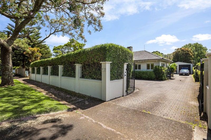 Property Valuation for 122 Campbell Road, One Tree Hill, Auckland