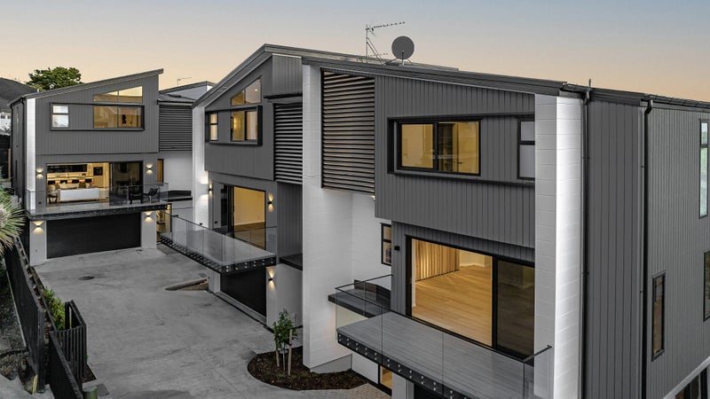 8 Stockade View Lane, Howick, Auckland - Carousel 1