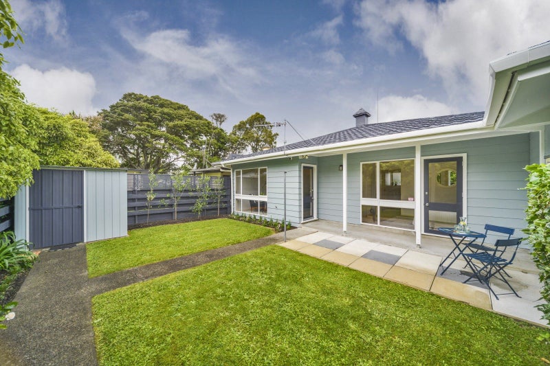 13B Colombo Street, Hokowhitu, Palmerston North - Carousel 1