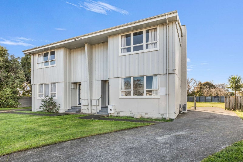 12 Opie Place, Highbury, Palmerston North - Carousel 1