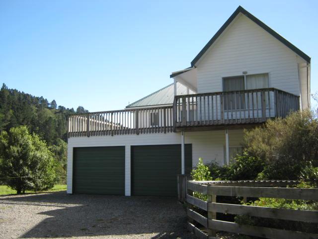 573 Port Underwood Road, Whatamango Bay, Picton - Carousel 1