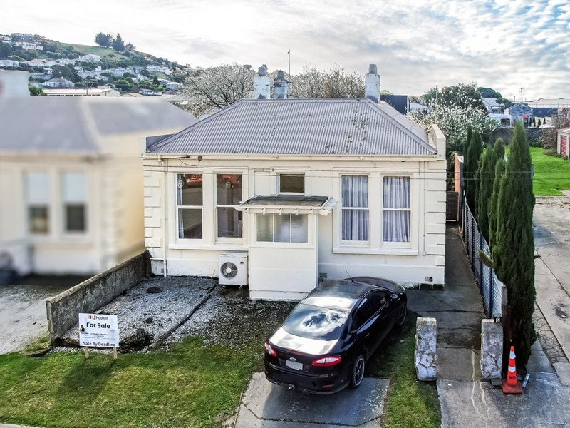 6 Dee Street, Oamaru - Carousel 1