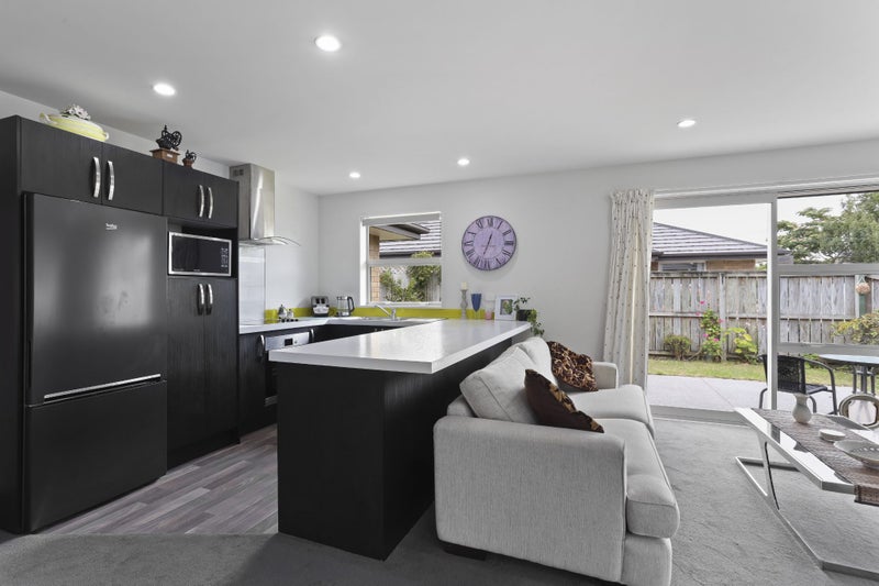 2/8 Ensors Road, Opawa, Christchurch - Carousel 18