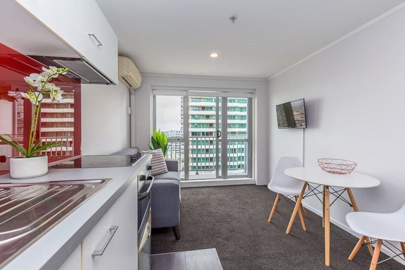 13F/8 Bankside Street, Auckland Central, Auckland - Carousel 2