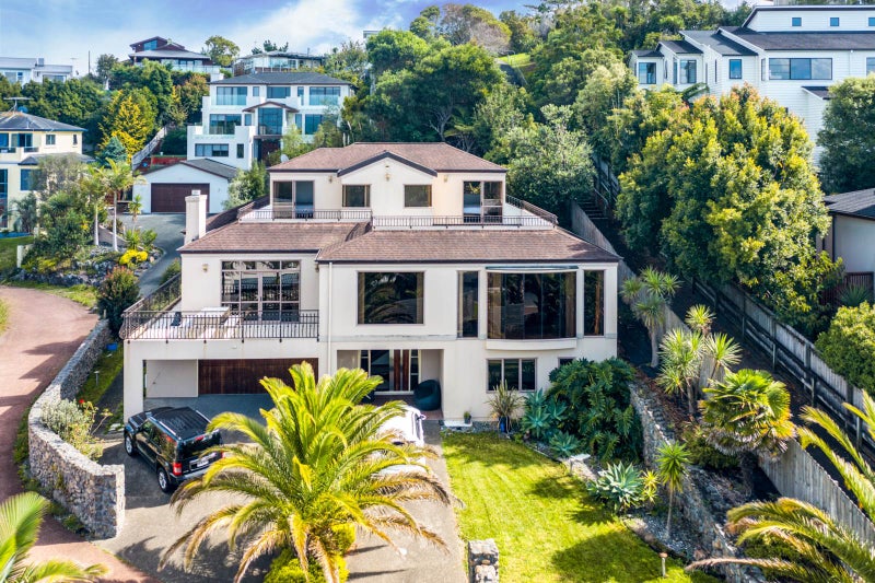 93 Penguin Drive, Murrays Bay, Auckland - Carousel 1