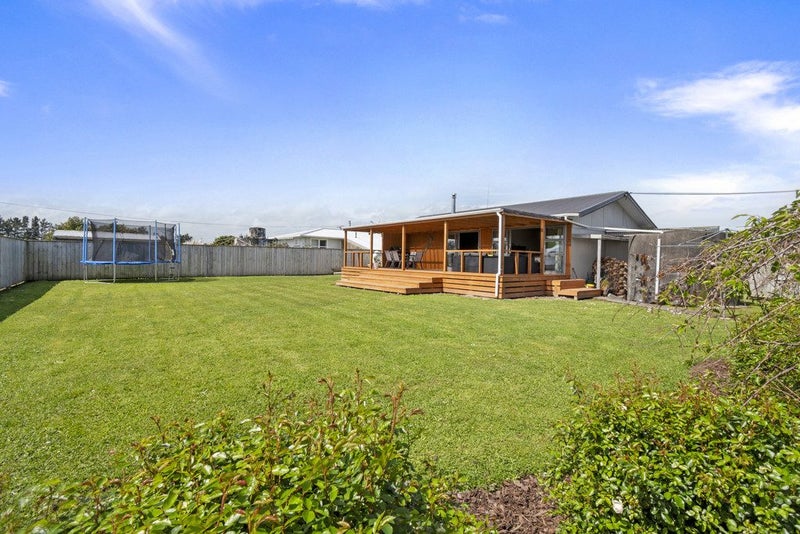 37 Stanway Road, Feilding - Carousel 20