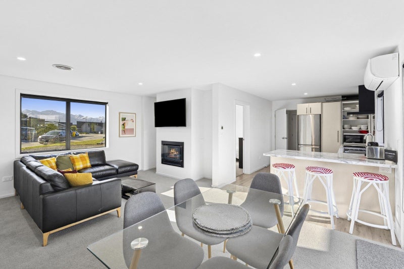 2 Cleland Close, WANAKA - Carousel 2