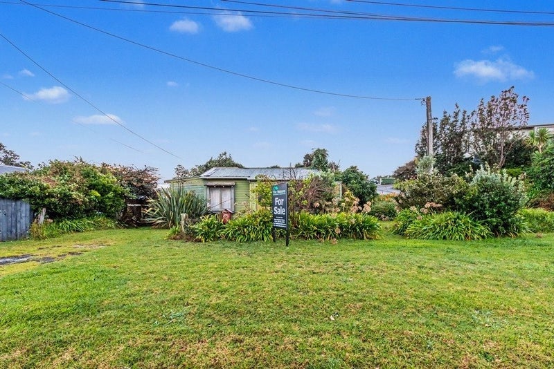 37 Rangiora Street, Castlecliff, Whanganui - Carousel 1