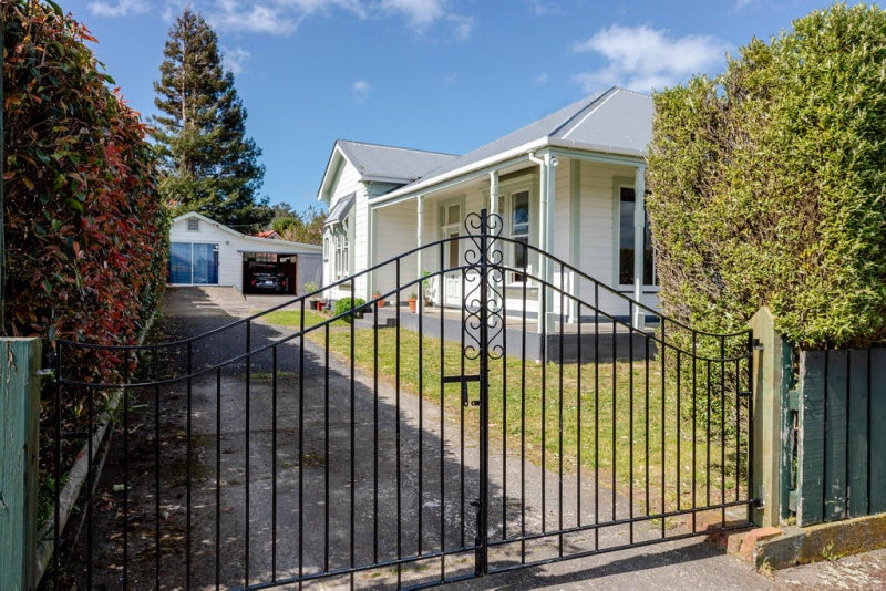 18 Albert Street, Dannevirke, Dannevirke - Carousel 25