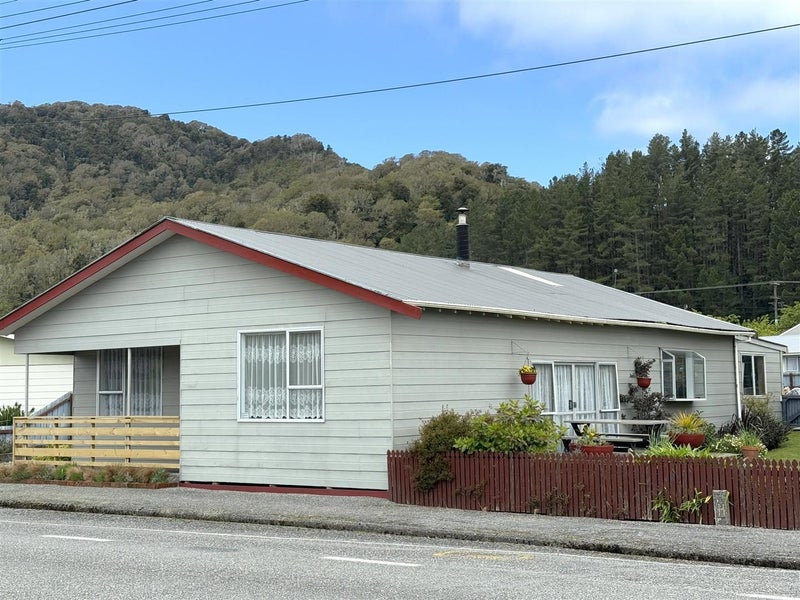900 State Highway 7, Dobson, Greymouth - Carousel 20
