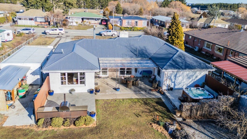 9 Knowles Crescent, Ranfurly, Ranfurly - Carousel 1