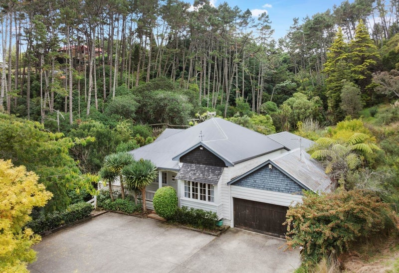 91 Browns Lane, Flat Bush, Auckland - Carousel 1