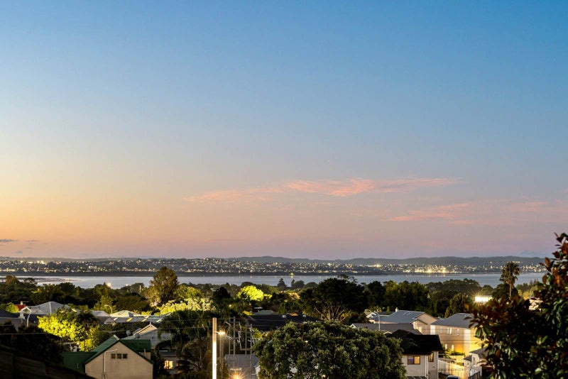 2/1046 New North Road, Mount Albert, Auckland - Carousel 2