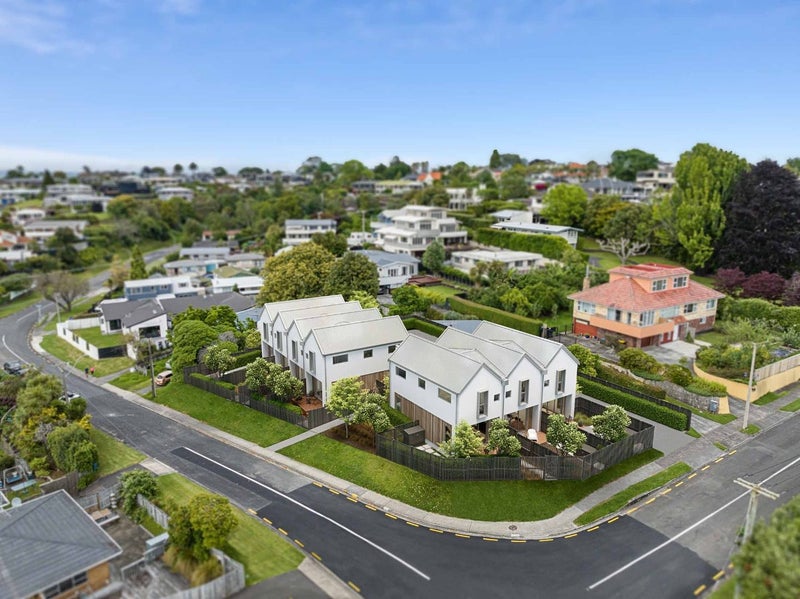 9/59 Seaview Road, Otumoetai, Tauranga, Bay Of Plenty - Carousel 1
