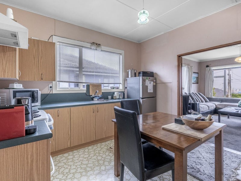 36 Pearce Street, Bluff - Carousel 2