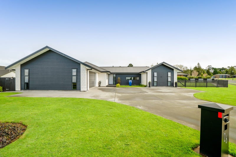 26 Mercade Close, Stratford, Stratford - Carousel 2