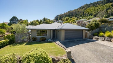 6 Ben Bracken Place, Bishopdale, Nelson - Carousel 1