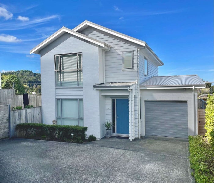 30 William Wallbank Crescent, Swanson, Auckland - Carousel 1