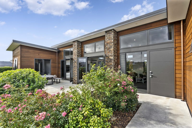 10 Sir Herbert Hart Avenue, Lansdowne, Masterton - Carousel 2