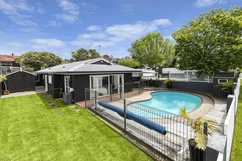 49 Compton Street, Hillcrest, Auckland - Carousel 2