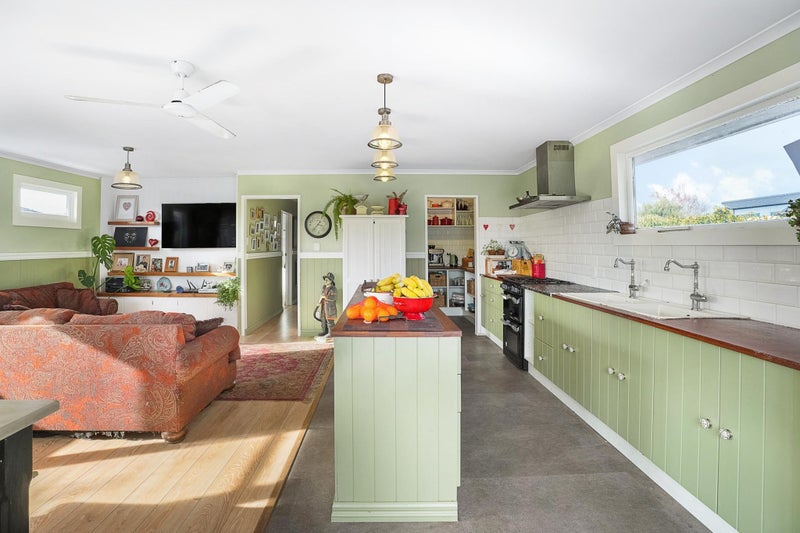31C Iwa Street, Mapua - Carousel 1