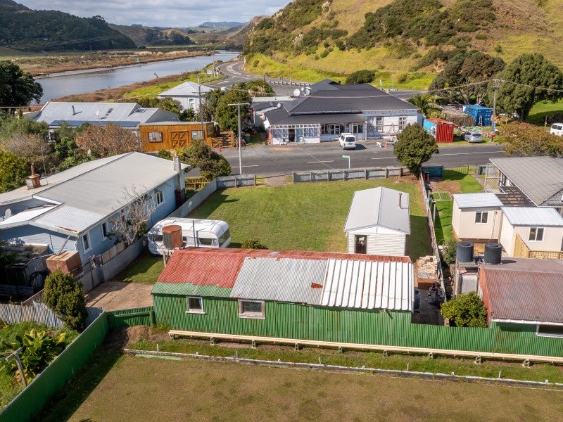 5 Gribbin Street, Awakino, Mōkau - Carousel 2