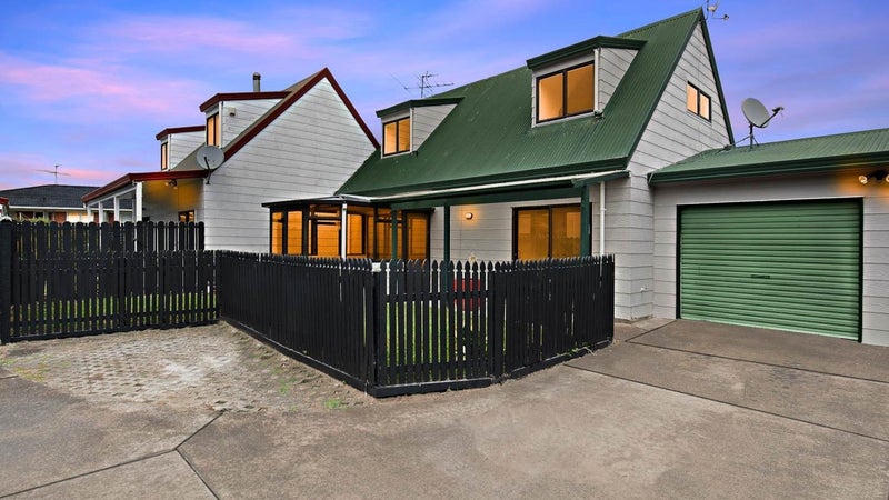 2/27 Buckingham Crescent, Papatoetoe, Auckland - Carousel 1