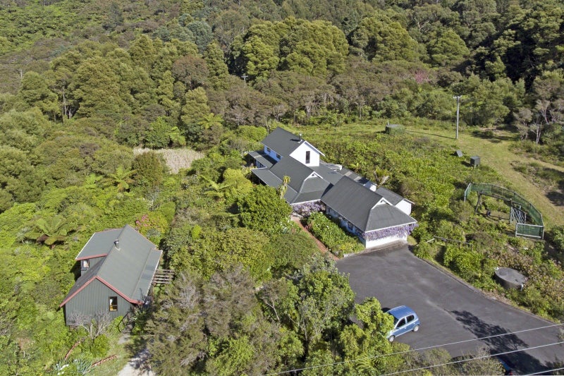 1863 Takaka-Collingwood Highway, Milnthorpe, Golden Bay / Mohua - Carousel 2