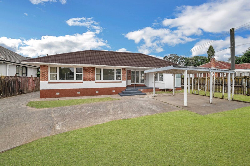 1/112 Gray Avenue, Papatoetoe, Auckland - Carousel 1