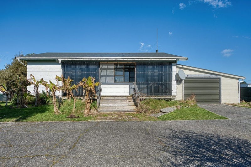 11 Butlers Road, Hokitika - Carousel 2