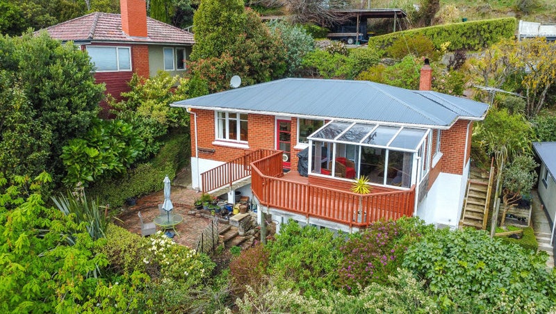 195 Signal Hill Road, Opoho, Dunedin - Carousel 1
