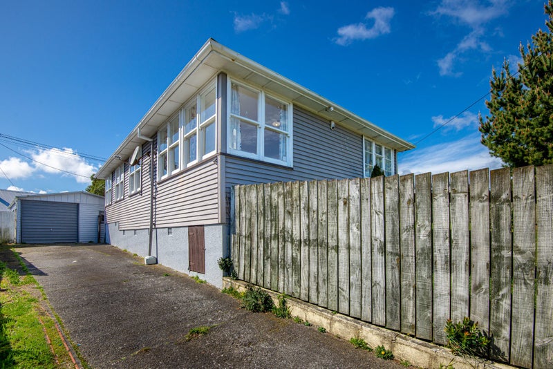 19 Gear Terrace, Ranui, Porirua - Carousel 2