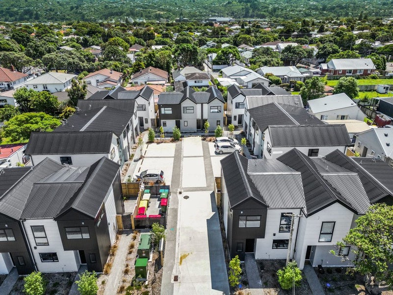 8/15 Brook Street, Waiwhetu, Lower Hutt - Carousel 2