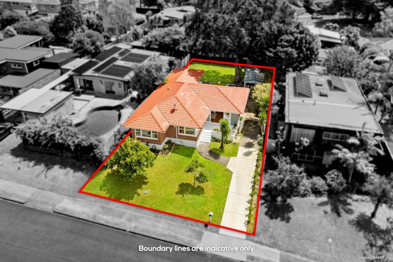 16 Kahurangi Place, Hillpark, Auckland - Carousel 1