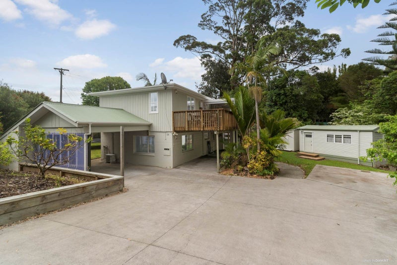 13 Roseneath Place, Birkdale, Auckland - Carousel 2