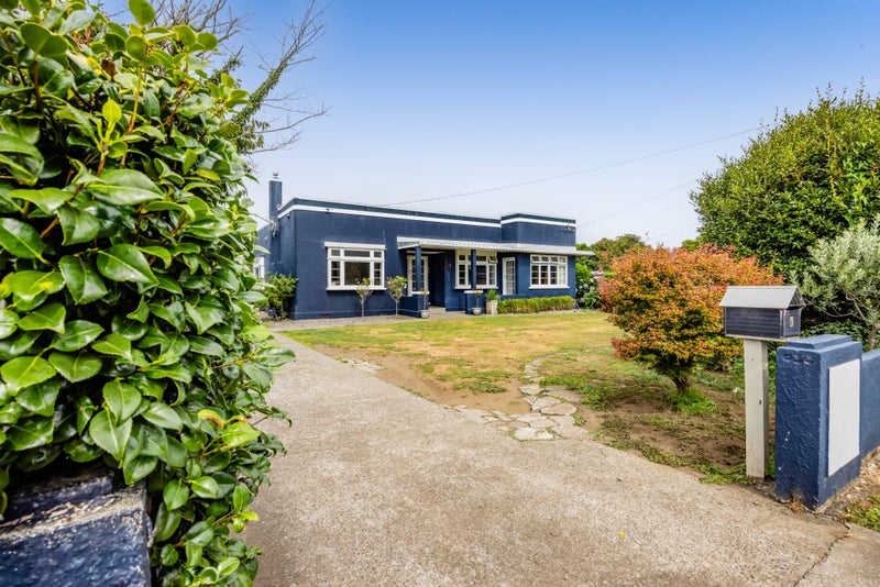 6 Disraeli Street, Hawera - Carousel 1