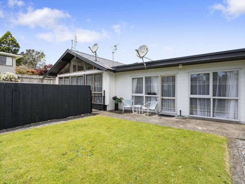 12B Woodleigh Street, Frankleigh Park, New Plymouth - Carousel 2