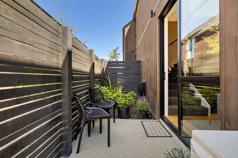 5 Casterway Crescent, Jacks Point, Queenstown - Carousel 1