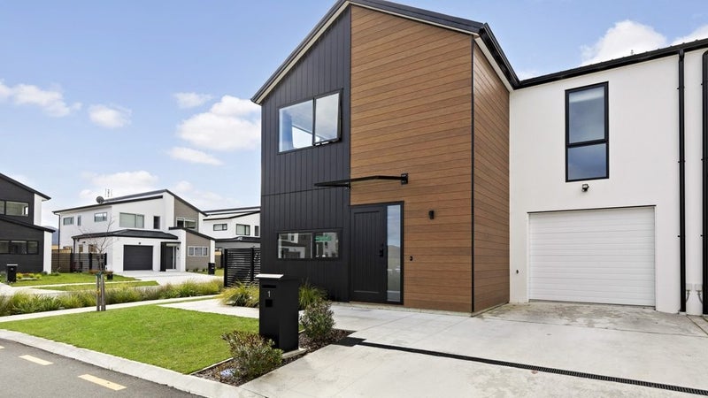 1 Bonneval Lane, Wallaceville, Upper Hutt - Carousel 1