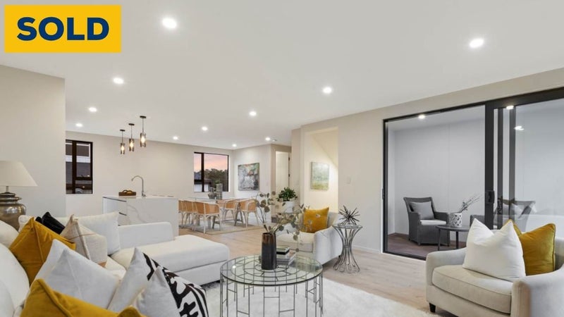 6D Ravello Rise, Flat Bush, Auckland - Carousel 1