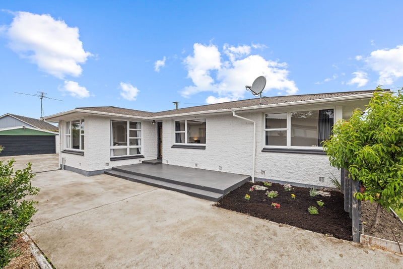 379 Breezes Road, Aranui, Christchurch - Carousel 2